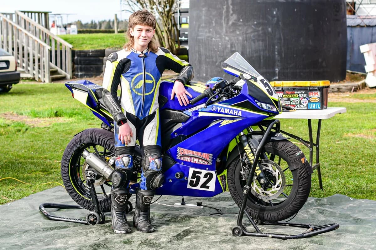 Young riders racing